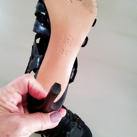 Caged Heels - Picture 5 of 8